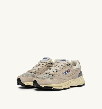 Hyperway Sneaker – Sand Brown/Silver Suede & Mesh