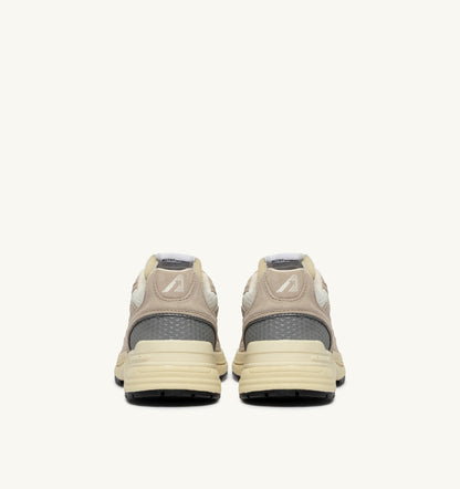 Hyperway Sneaker – Sand Brown/Silver Suede & Mesh