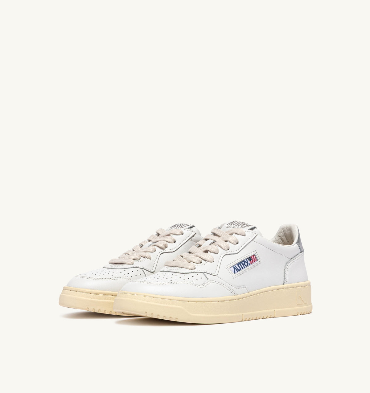 Medalist Low Sneaker – White/Silver Leather