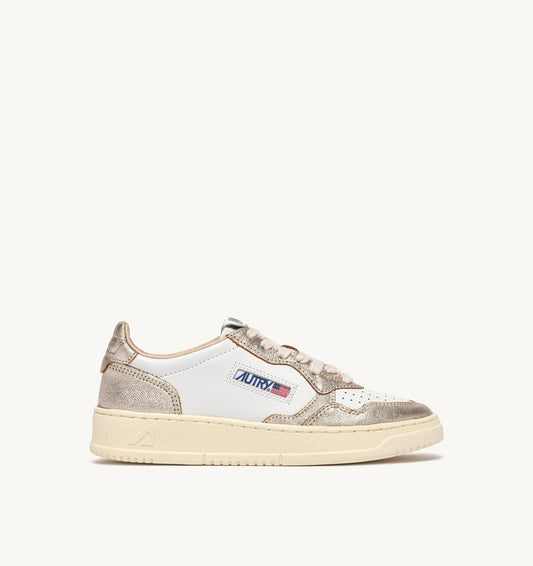 Medalist Low Bicolor Sneaker – White/Platinum Leather